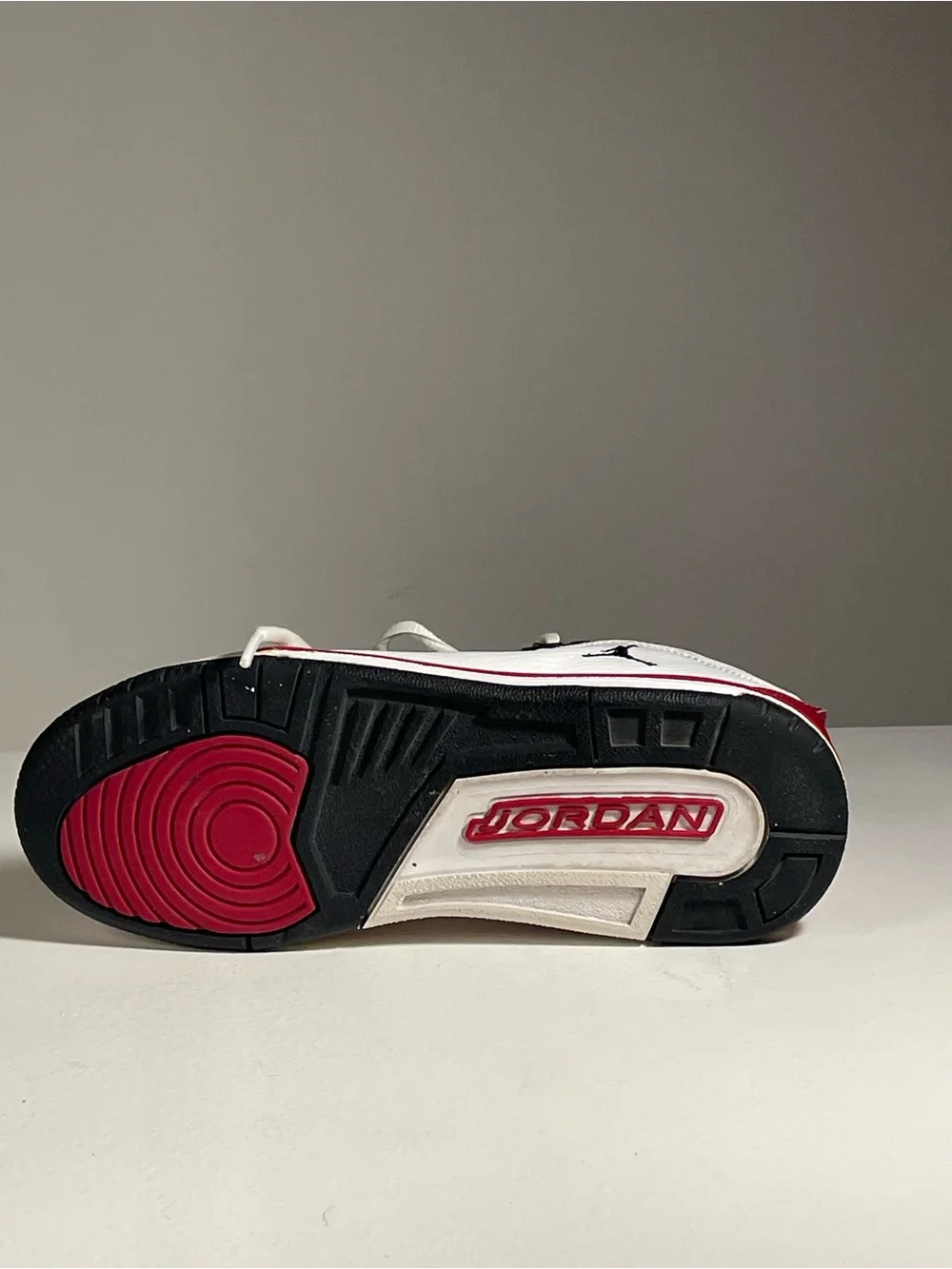 Jordan Flight TR 97 GS White Varsity Red Black 428827-101 Size 5.5Y / Women 7